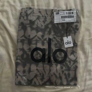 Alo yoga shopper toe